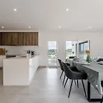 Adao Lobo Holiday home *