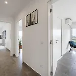 Adao Lobo Holiday home *