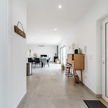 Дом отдыха Adao Lobo *