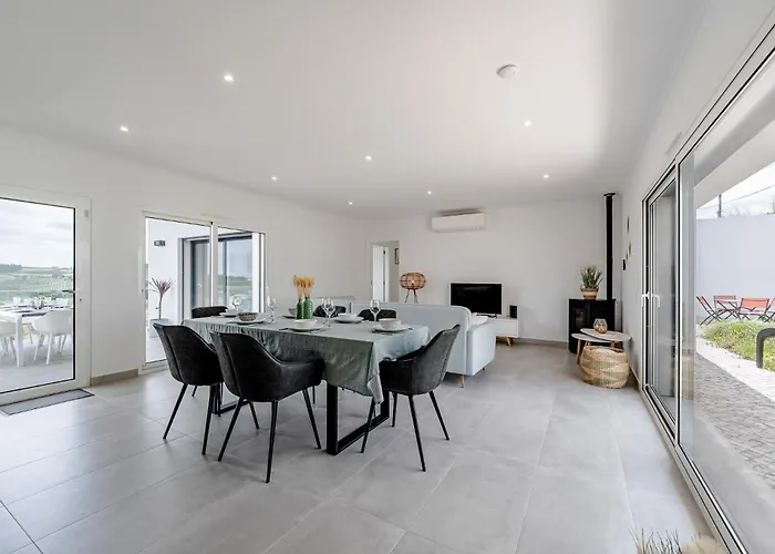 Дом отдыха Adao Lobo