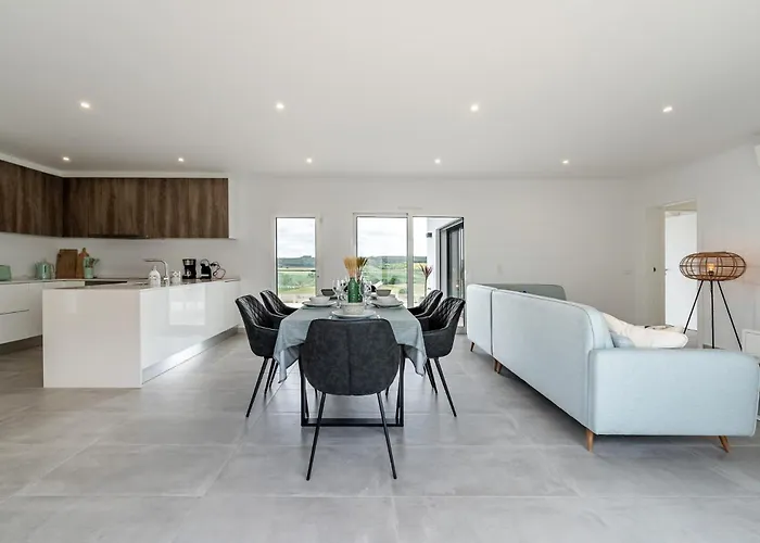 Adao Lobo Дом отдыха Cadaval