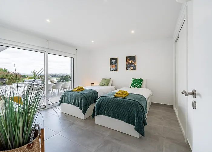 Дом отдыха Adao Lobo