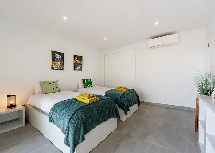 Дом отдыха Adao Lobo