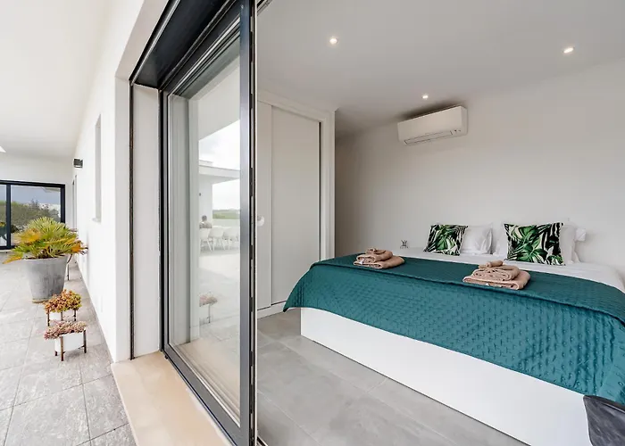 Дом отдыха Adao Lobo *