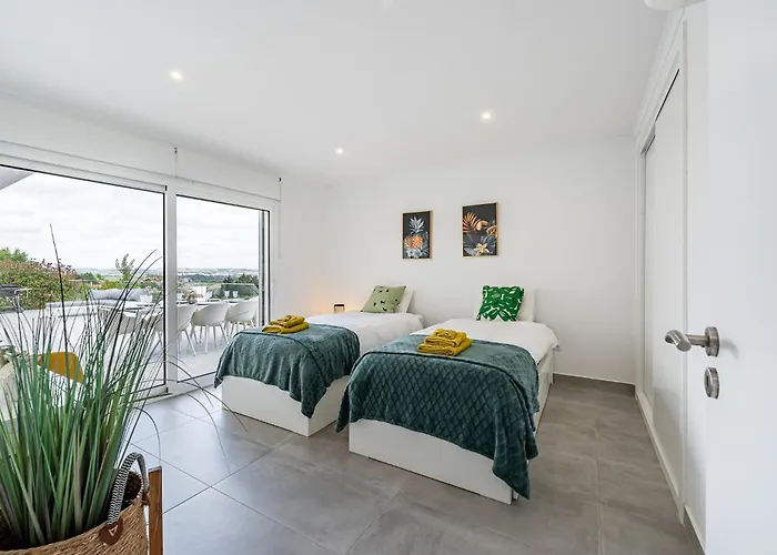 Дом отдыха Adao Lobo