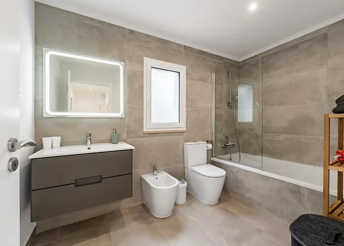 Adao Lobo Дом отдыха